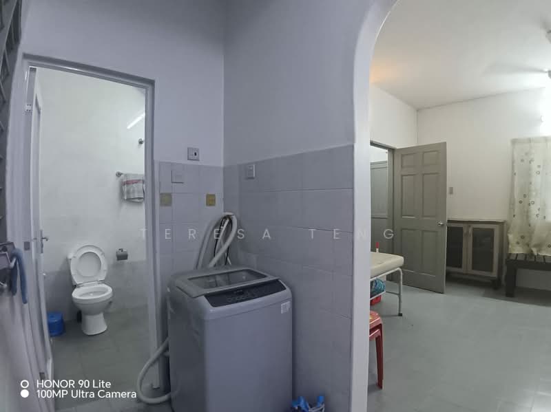 Rumah Teres 2 Tingkat untuk Dijual di Taman Desawan (Klang) - Teresa Teng - Bathroom - PropertyGuru.com.my
