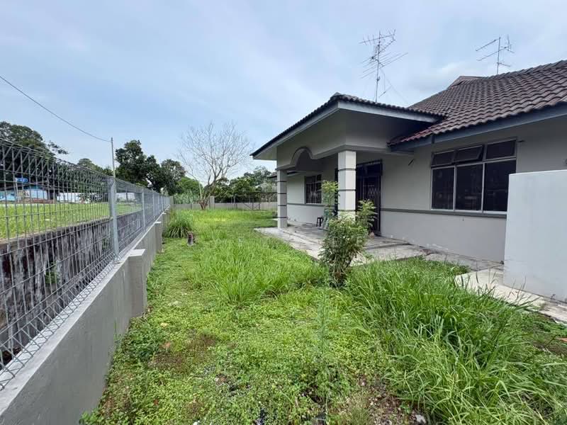1-storey Terraced House for Sale in Senai (Johor) - Jyez Lee - PropertyGuru.com.my