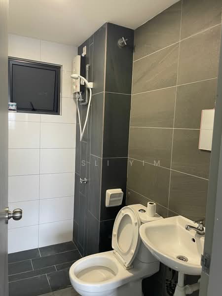 Service Residence for Rent at Traders Garden @ Cheras Selatan - Lesli Yim - Bathroom - PropertyGuru.com.my