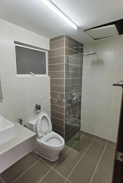 Pangsapuri untuk Dijual di Jalil Damai Apartments - Aaron Wong - Bathroom - PropertyGuru.com.my