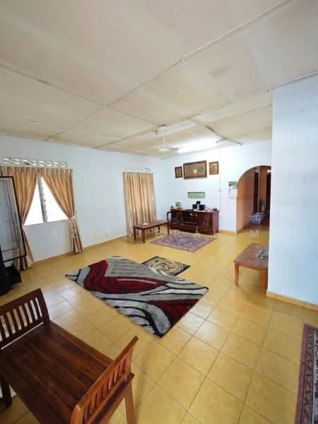 Bungalow for Sale in Kampung Bendahara (Selayang) - Azli Ibrahim - Living Room - PropertyGuru.com.my