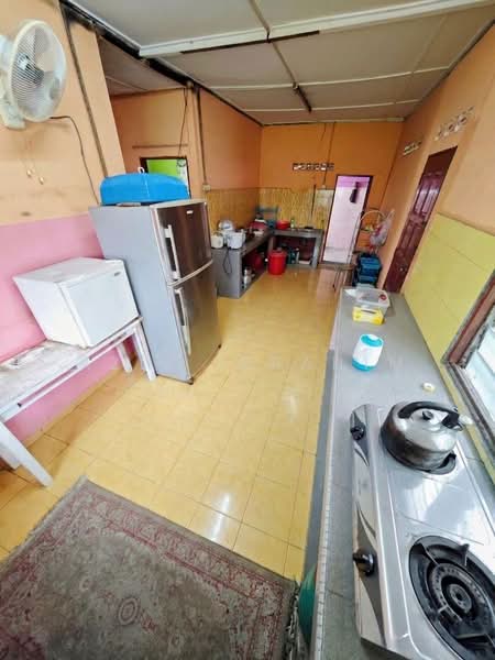 Bungalow for Sale in Kampung Bendahara (Selayang) - Azli Ibrahim - Kitchen - PropertyGuru.com.my