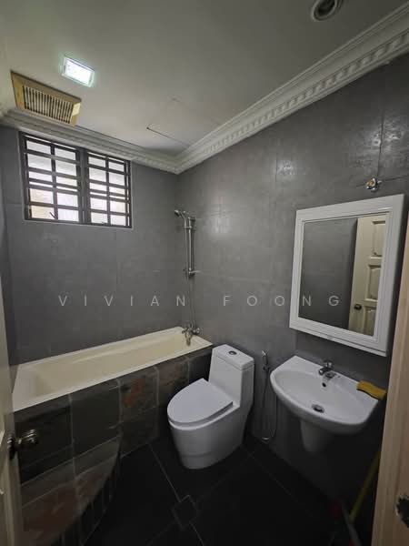 Kondominium untuk Dijual di The Club - Vivian Foong - Bathroom - PropertyGuru.com.my