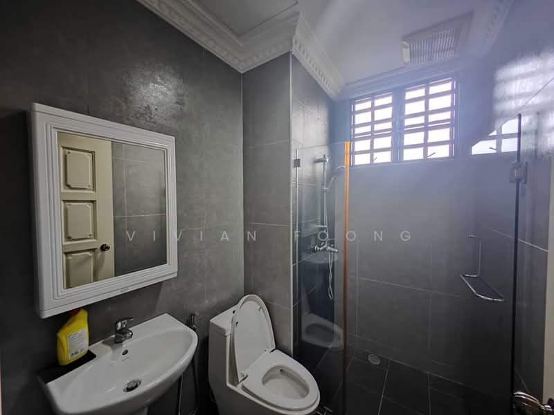 Kondominium untuk Dijual di The Club - Vivian Foong - Bathroom - PropertyGuru.com.my