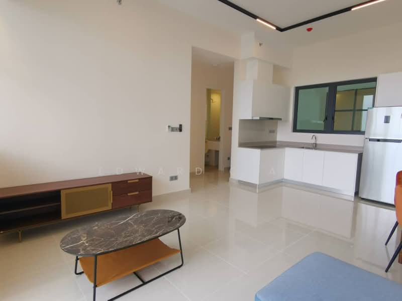 Servis Apartment untuk Disewa di Senada Residence @ KLGCC Resort - Edward Chai - Living Room - PropertyGuru.com.my