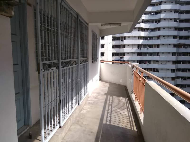 Pangsapuri untuk Disewa di Eastern Court - Freddy Tan - Balcony - PropertyGuru.com.my