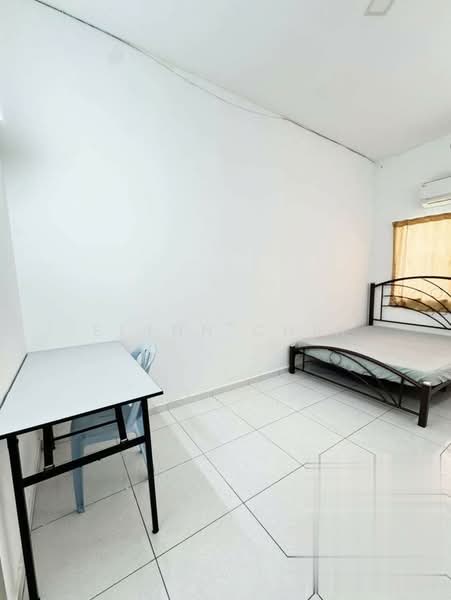 2-storey Terraced House for Rent in Taman Seri Jaromas (Jenjarom) - Elynn Chia - Bedroom - PropertyGuru.com.my