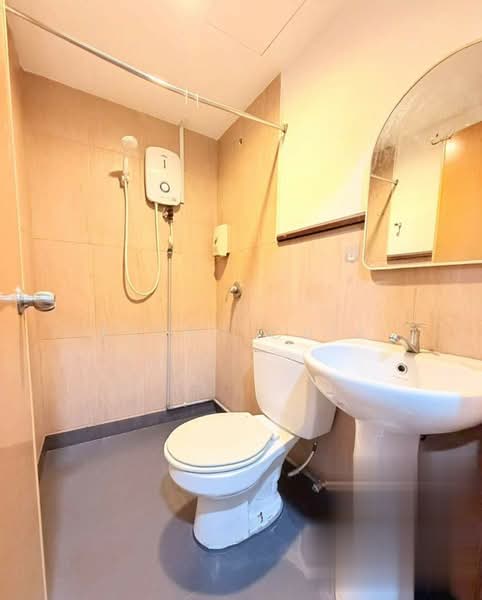 2-storey Terraced House for Rent in Taman Seri Jaromas (Jenjarom) - Elynn Chia - Bathroom - PropertyGuru.com.my