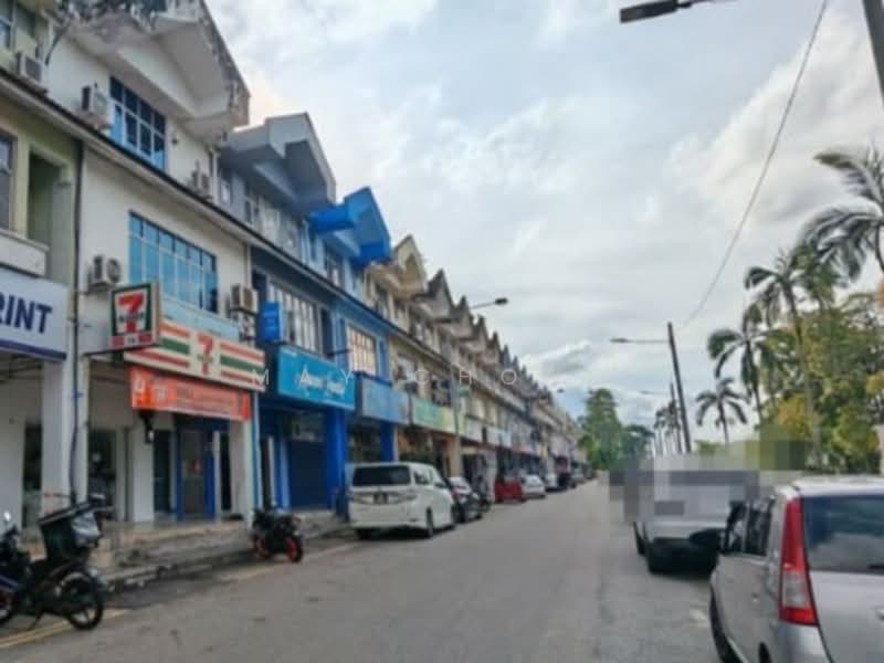 Kedai / Pejabat untuk Dijual di Taman Putri Kulai (Kulai) - May Chong - Exterior - PropertyGuru.com.my