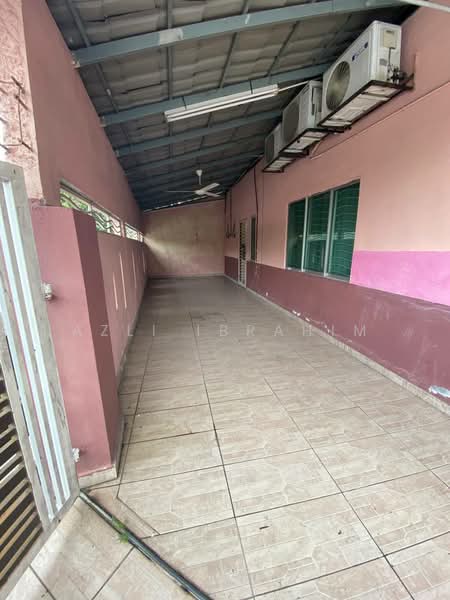 2-storey Terraced House for Sale in Taman Beringin (Jinjang) - Azli Ibrahim - Exterior - PropertyGuru.com.my