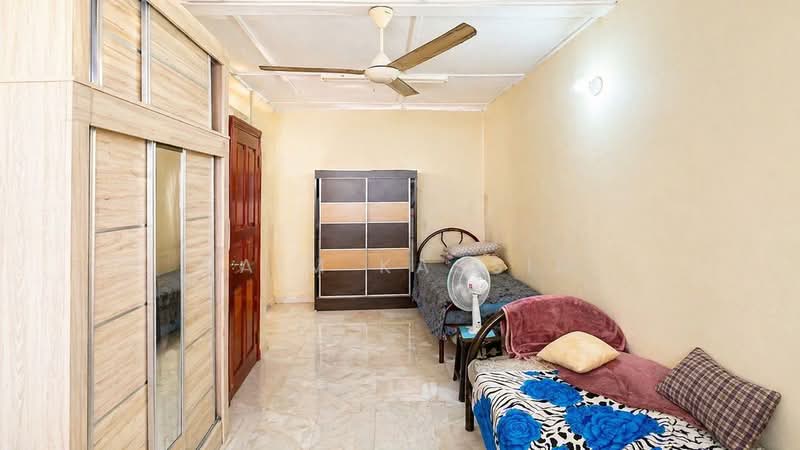1-storey Terraced House for Sale in Kelana Jaya (Petaling Jaya) - Naim Kassim - PropertyGuru.com.my