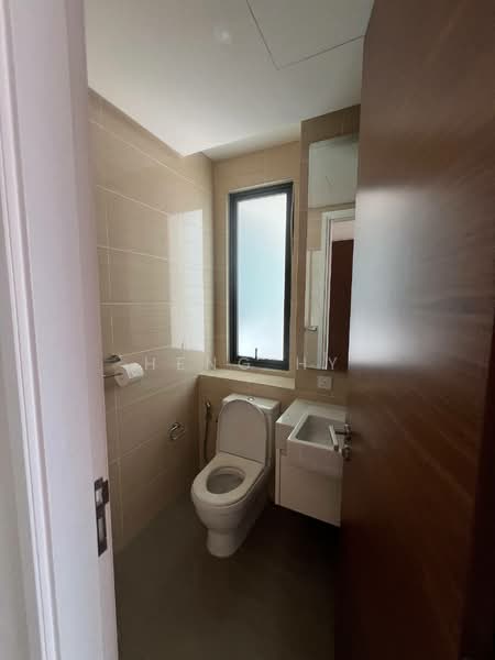 Service Residence for Sale at The Astaka @ 1 Bukit Senyum - Heng Hy - Bathroom - PropertyGuru.com.my