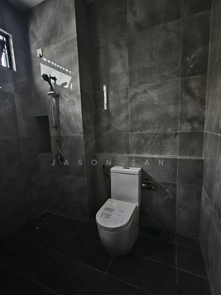 Rumah Kluster untuk Dijual di Austin Crest (Johor Bahru) - Jason Tan - Bathroom - PropertyGuru.com.my