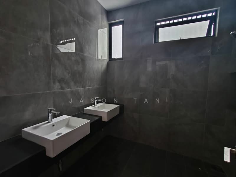 Rumah Kluster untuk Dijual di Austin Crest (Johor Bahru) - Jason Tan - Bathroom - PropertyGuru.com.my