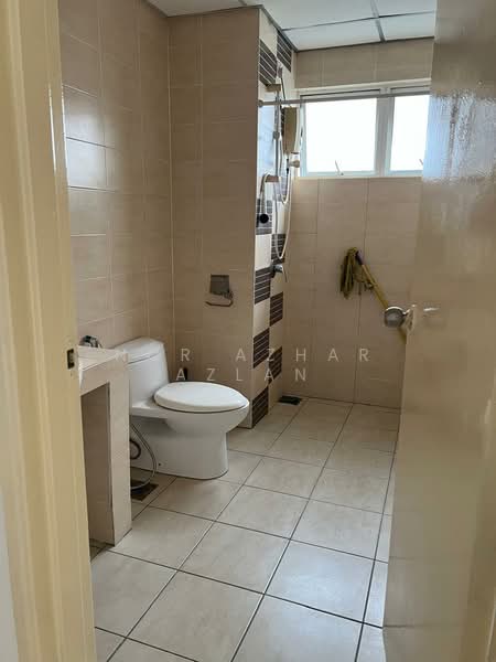 Condominium for Sale at Cova Suites - Nor Azhar Azlan - Bathroom - PropertyGuru.com.my