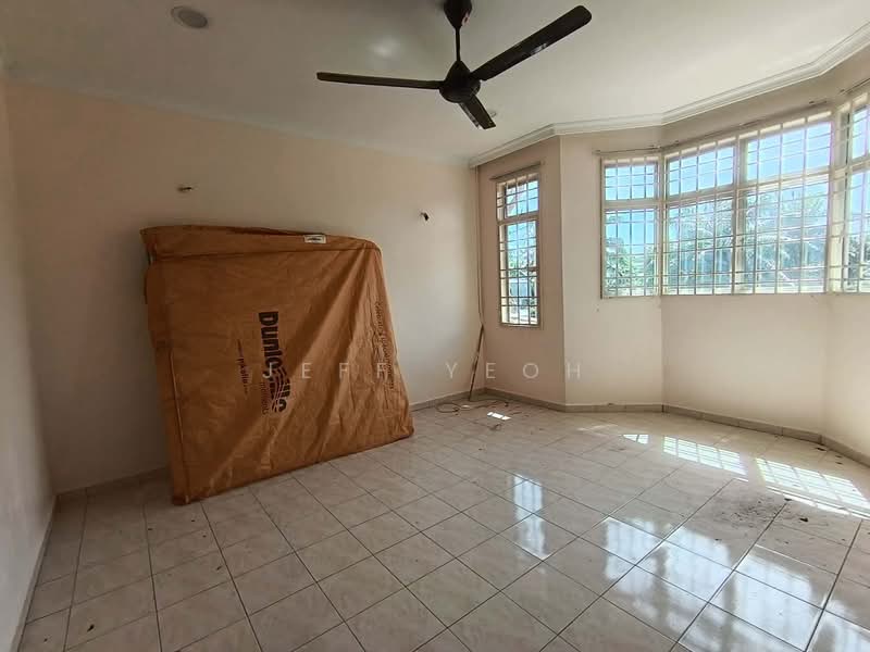Rumah Teres 2 Tingkat untuk Disewa di Taman Desa Seraya (Alor Setar) - Jeff Yeoh - Living Room - PropertyGuru.com.my