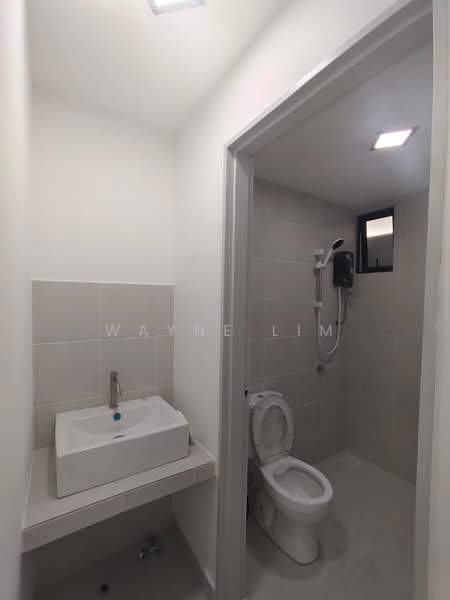 Kondominium untuk Disewa di Residensi Bukit Palma 3 (Palm Hill Residence 3) - Wayne Lim - Bathroom - PropertyGuru.com.my