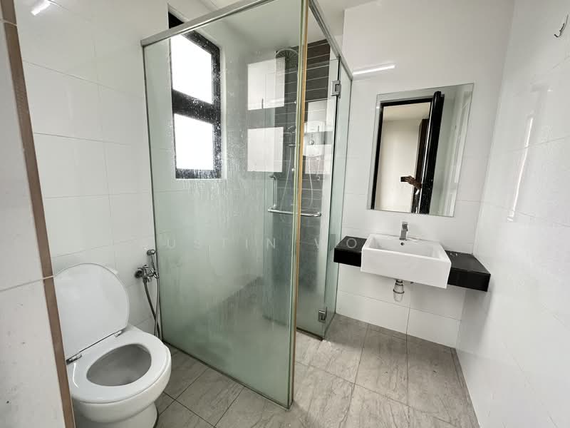 Servis Apartment untuk Disewa di D'Aman Residences @ Puchong - Austin Wong - Bathroom - PropertyGuru.com.my