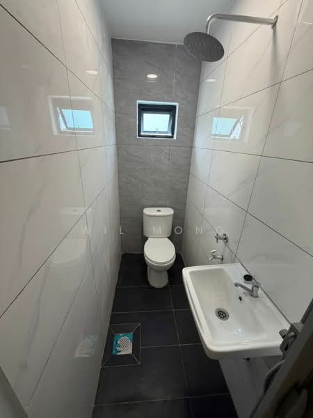 2-storey Terraced House for Sale in Taman Johor Jaya (Johor Bahru) - Wil Mong - Bathroom - PropertyGuru.com.my