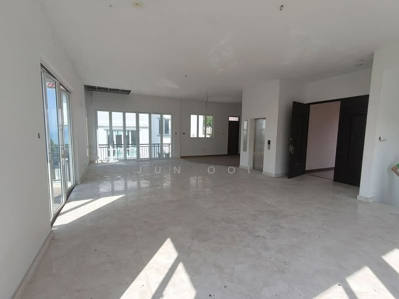 Bungalow for Sale in Batu Ferringhi (Penang) - Jun Ooi - Living Room - PropertyGuru.com.my
