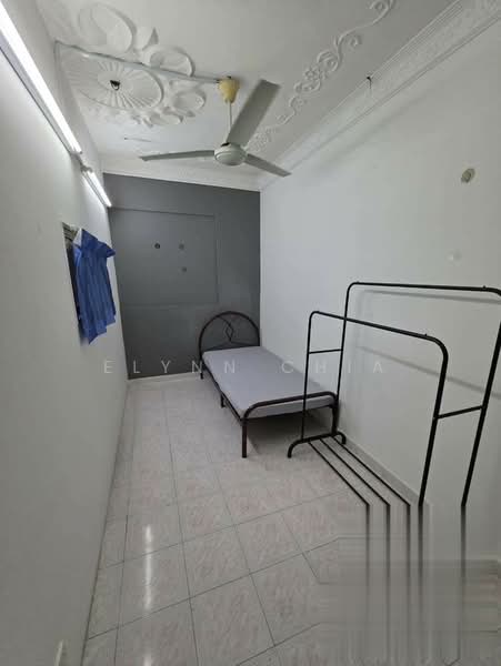 2-storey Terraced House for Rent in Taman Sea (Petaling Jaya) - Elynn Chia - Bedroom - PropertyGuru.com.my
