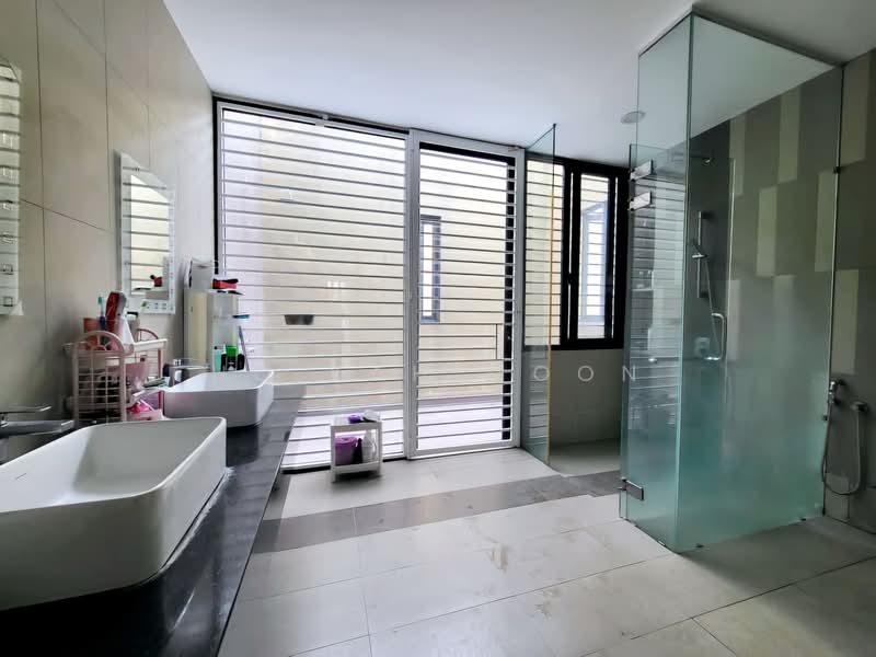 Semi-Detached House for Sale in Bandar Sungai Long (Selangor) - Ho Kah Moon - Bathroom - PropertyGuru.com.my