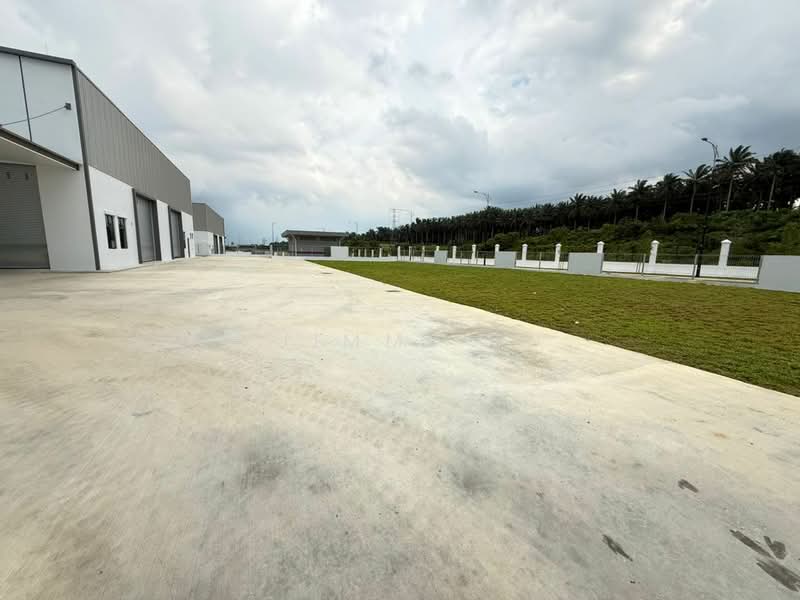 Factory for Rent in Eco Business Park 1 (Johor Bahru) - Jimmy . - Exterior - PropertyGuru.com.my