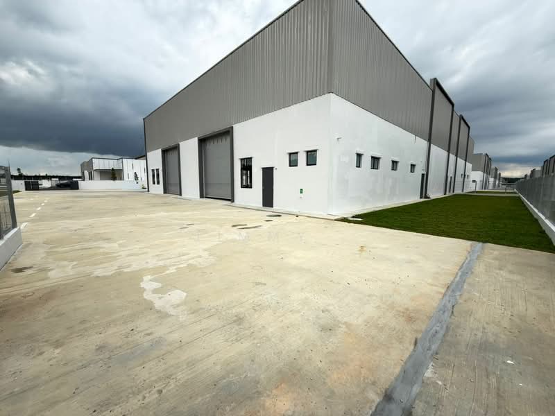Factory for Rent in Eco Business Park 1 (Johor Bahru) - Jimmy . - Exterior - PropertyGuru.com.my
