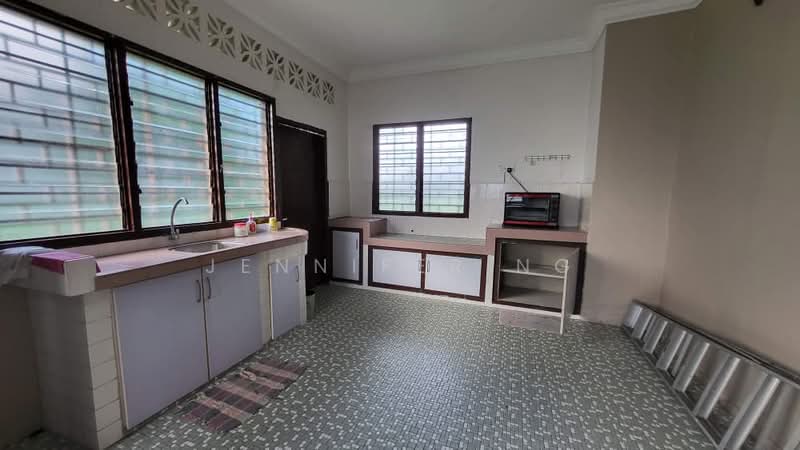 Bungalow for Sale in Taman Aun Say (Taiping) - Jennifer Ng - Kitchen - PropertyGuru.com.my