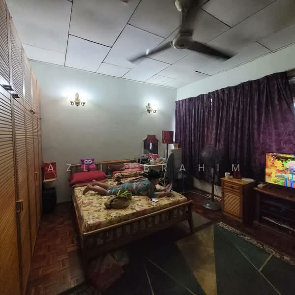2-storey Terraced House for Sale in Ampang (Kuala Lumpur) - Azli Ibrahim - Bedroom - PropertyGuru.com.my
