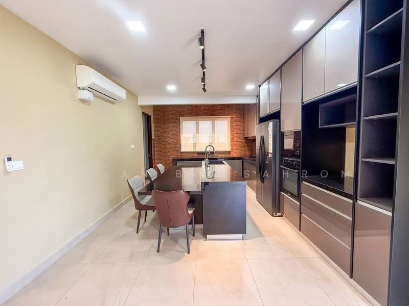 Rumah Teres 2.5 Tingkat untuk Dijual di Seksyen 16 (Shah Alam) - Fauzan bin Sahrom - PropertyGuru.com.my