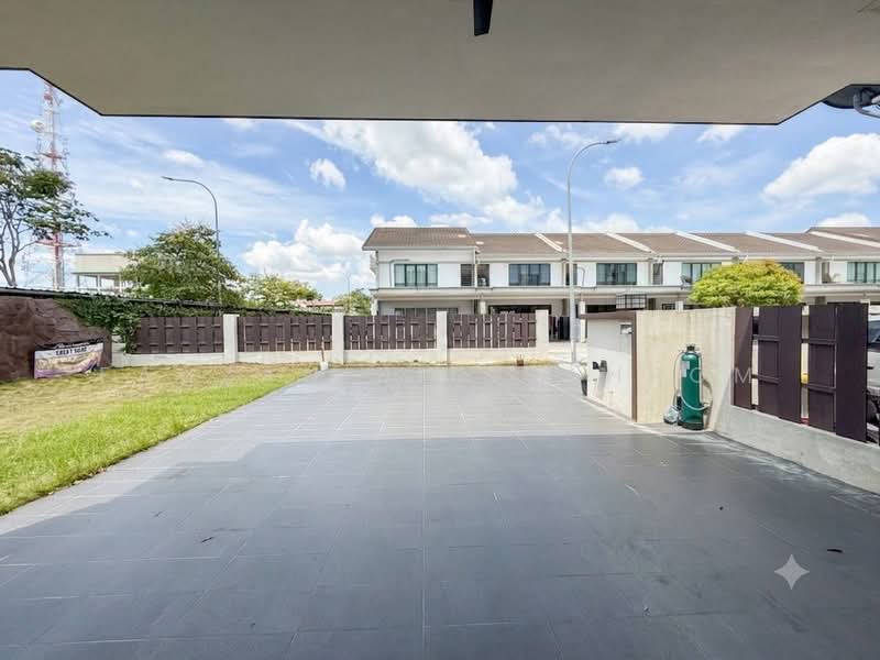 Rumah Teres 2.5 Tingkat untuk Dijual di Seksyen 16 (Shah Alam) - Fauzan bin Sahrom - PropertyGuru.com.my