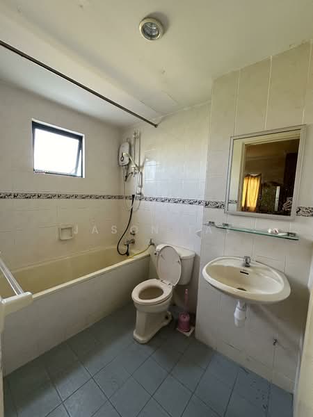 Condominium for Sale at Casa Lago - Jason Tay - Bathroom - PropertyGuru.com.my