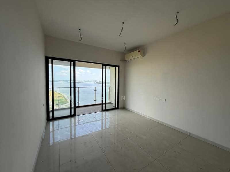 Kondominium untuk Dijual di Kings Bay @ Country Garden Danga Bay - NG ZEN XI - Balcony - PropertyGuru.com.my