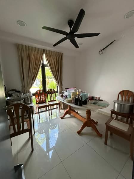 Rumah Kluster untuk Dijual di Bandar Pulai Jaya (Kulai) - Garet Lim - Dining Room - PropertyGuru.com.my