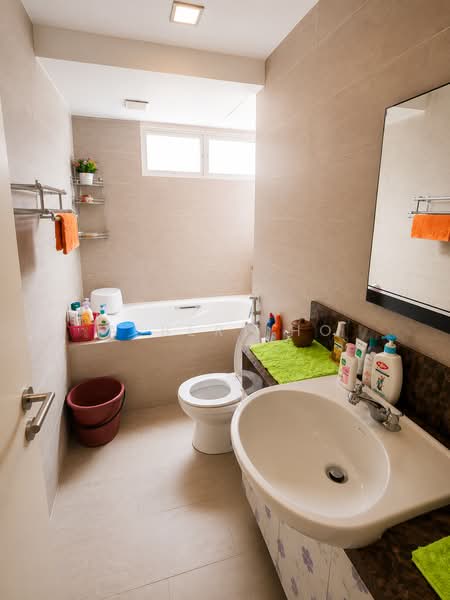 Condominium for Sale at Ara Hill Condominium - Albert Ho - Bathroom - PropertyGuru.com.my