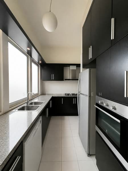 Rumah Teres 2.5 Tingkat untuk Dijual di Seri Tanjung Pinang (Tanjung Tokong) - SERENEN TEH - Kitchen - PropertyGuru.com.my