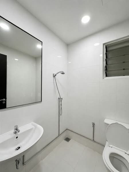 Rumah Teres 2.5 Tingkat untuk Dijual di Seri Tanjung Pinang (Tanjung Tokong) - SERENEN TEH - Bathroom - PropertyGuru.com.my