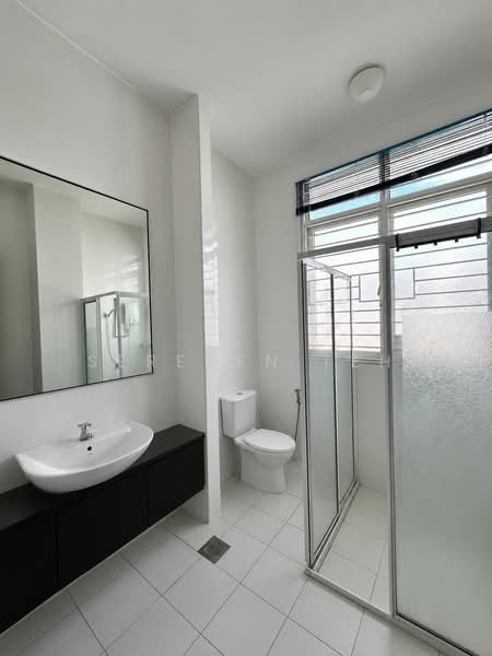Rumah Teres 2.5 Tingkat untuk Dijual di Seri Tanjung Pinang (Tanjung Tokong) - SERENEN TEH - Bathroom - PropertyGuru.com.my