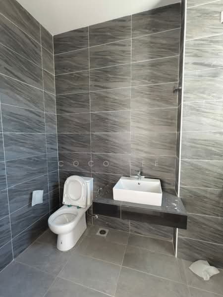 Cluster House for Sale in Johor Bahru (Johor) - Coco Lee - Bathroom - PropertyGuru.com.my