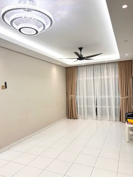 Pangsapuri untuk Disewa di Pangsapuri Seri Utama - Joey Wong - Living Room - PropertyGuru.com.my