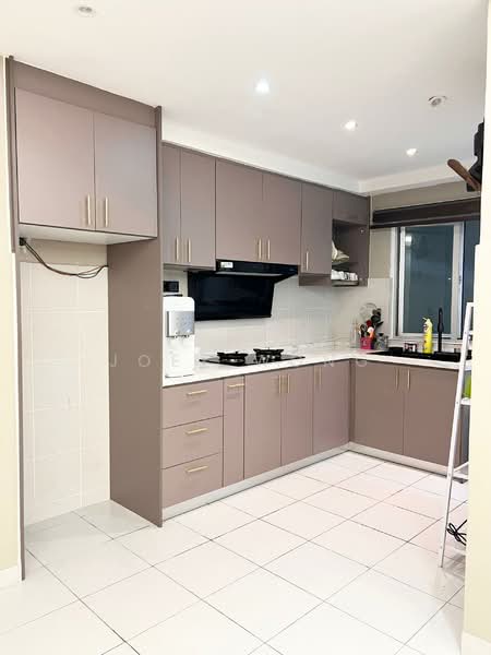 Pangsapuri untuk Disewa di Pangsapuri Seri Utama - Joey Wong - Kitchen - PropertyGuru.com.my