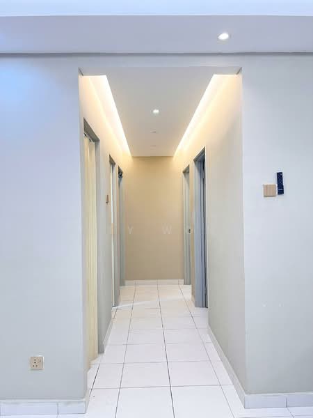 Pangsapuri untuk Disewa di Pangsapuri Seri Utama - Joey Wong - Corridor - PropertyGuru.com.my