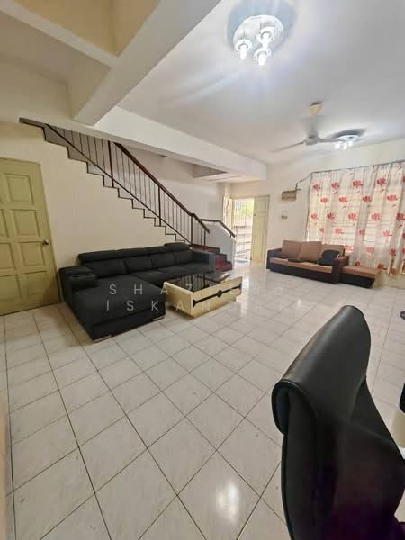 2-storey Terraced House for Sale in Bandar Mahkota Cheras (Cheras) - Shaziery Iskandar - Living Room - PropertyGuru.com.my
