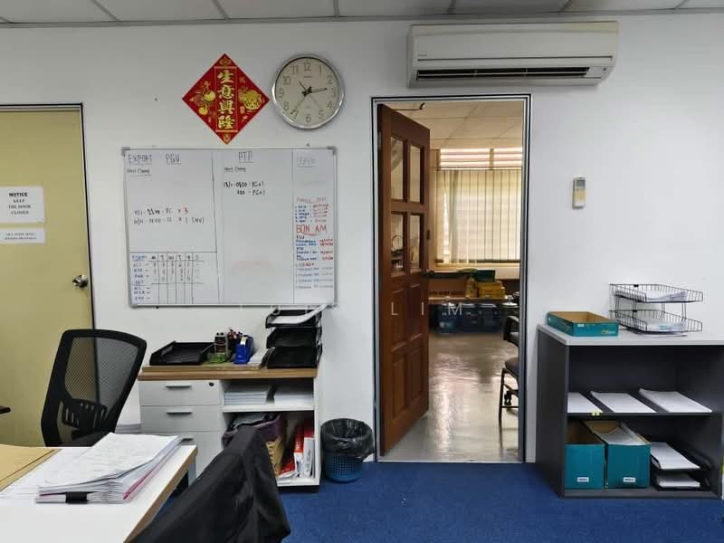 Shop for Rent in Taman Molek (Johor Bahru) - Luis Lim - Interior - PropertyGuru.com.my