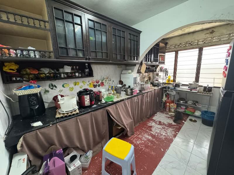 Rumah Teres 2 Tingkat untuk Dijual di Taman Bukit Anggerik (Cheras) - Azli Ibrahim - Kitchen - PropertyGuru.com.my