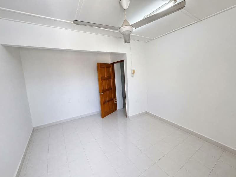 Rumah Teres 2 Tingkat untuk Dijual di Taman Bukit Anggerik (Cheras) - Azli Ibrahim - Interior - PropertyGuru.com.my