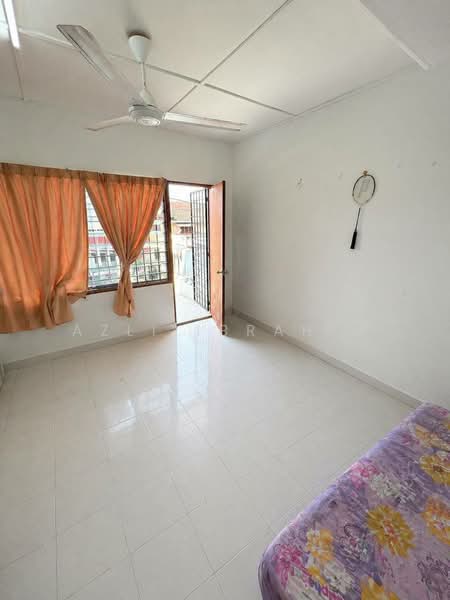 Rumah Teres 2 Tingkat untuk Dijual di Taman Bukit Anggerik (Cheras) - Azli Ibrahim - Bedroom - PropertyGuru.com.my