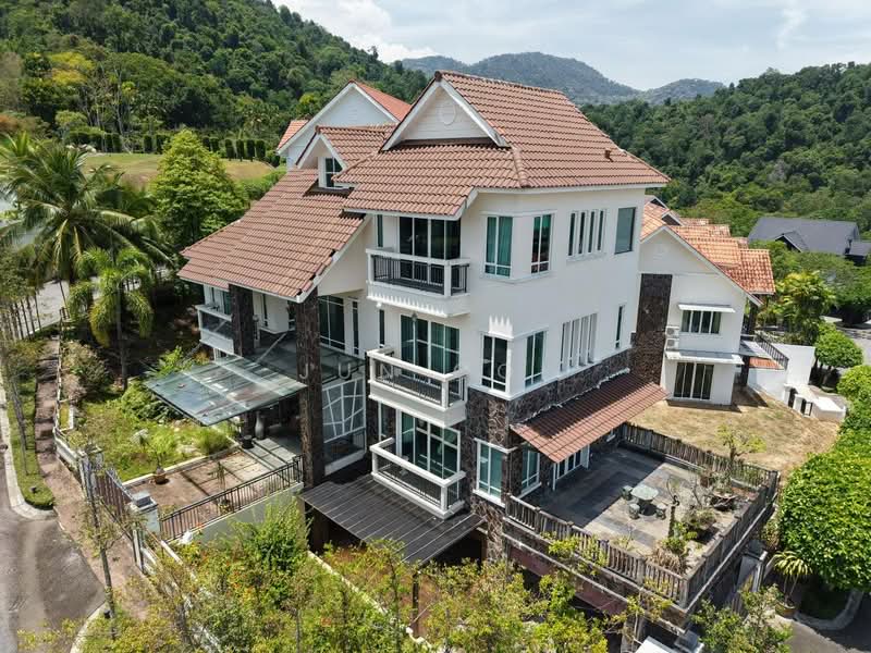 Bungalow for Sale in Batu Ferringhi (Penang) - Jun Ooi - Exterior - PropertyGuru.com.my