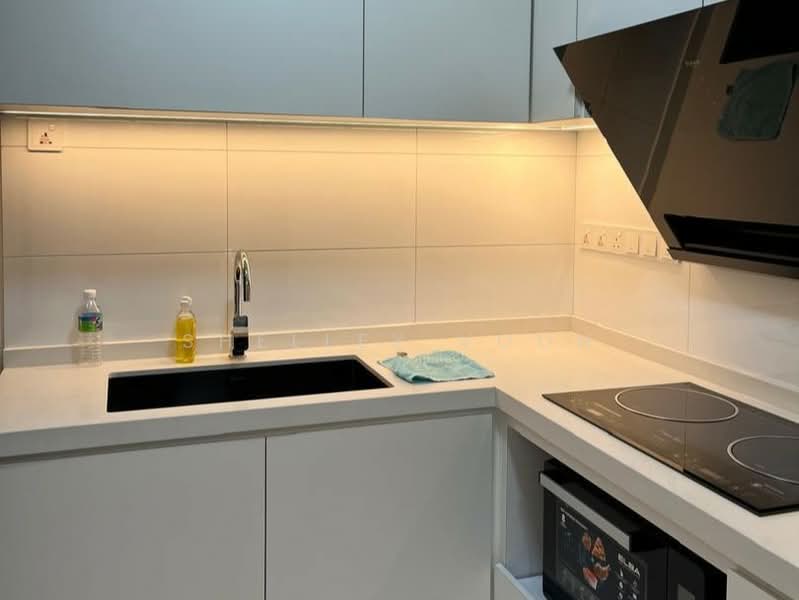 Kondominium untuk Disewa di Queens Residences Q1 @ Queens Waterfront - Shelley Voon - Kitchen - PropertyGuru.com.my